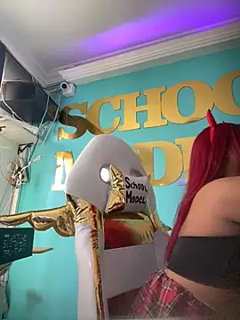 Emili Roux online show from 11, 10, 2025