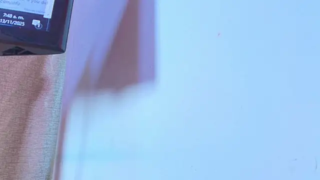 dafne queenn online show from 13, 11, 2025