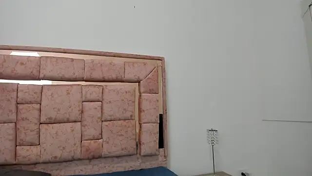 zoee lovv online show from 20, 12, 2024