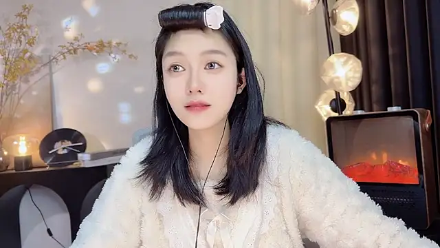 xiaodaibabyy online show from 8, 1, 2025