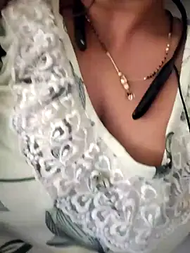 lovelyruhi online show from 4, 12, 2024