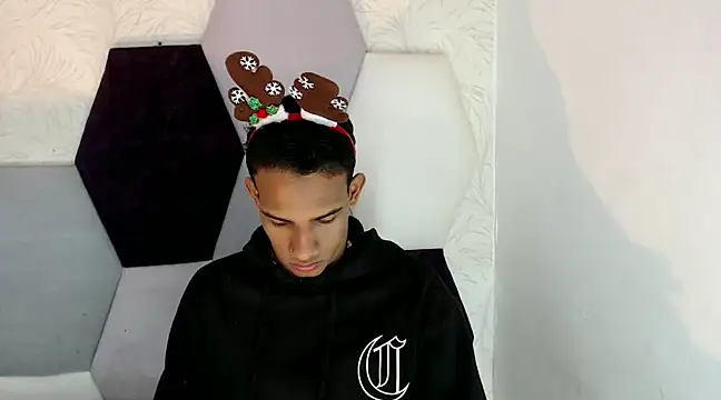 AbrahanBratz online show from 4, 12, 2024