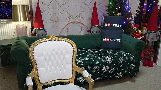 Julia  Star  online show from 23, 12, 2024