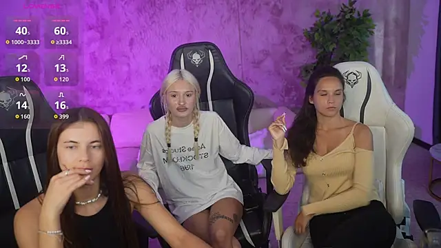 Julia  Star  online show from 23, 9, 2025