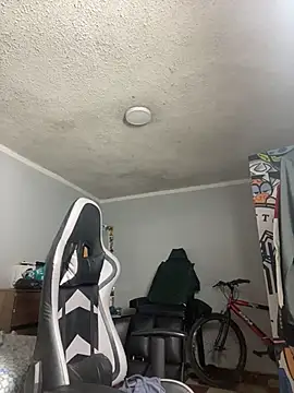 Nickhot0609 online show from 28, 10, 2025