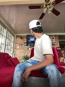 Snapshot of Edward_Milleer chatting on 26, 12, 2024 Edward Milleer online show from 26, 12, 2024