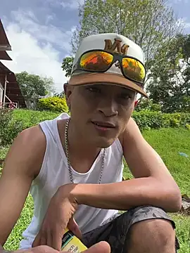 Snapshot of Edward_Milleer chatting on 28, 12, 2024 Edward Milleer online show from 28, 12, 2024