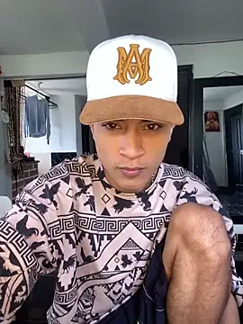 Snapshot of Edward_Milleer chatting on 3, 11, 2025 Edward Milleer online show from 3, 11, 2025