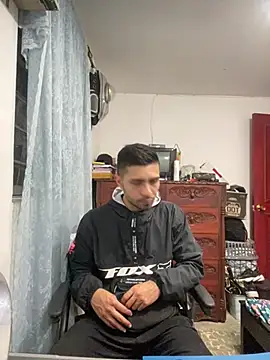 Jestebanano online show from 8, 3, 2026