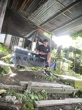 Jestebanano online show from 4, 4, 2026