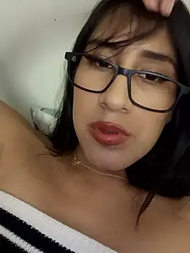 AleFantasy0001 online show from 3, 3, 2025