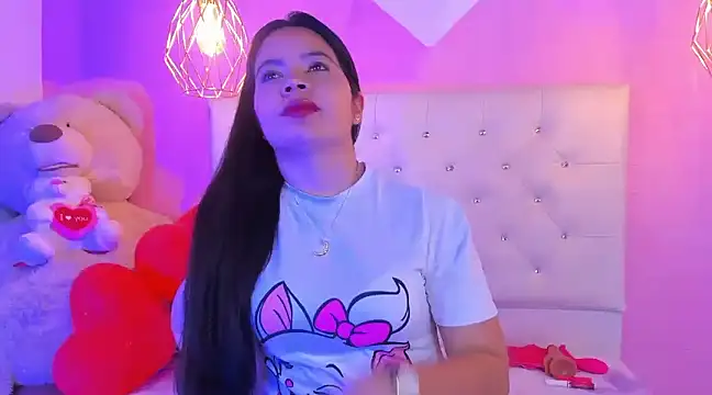 EvelynSweet1 online show from 18, 2, 2025