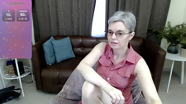 Cutie Erikaa1 online show from 15, 1, 2025