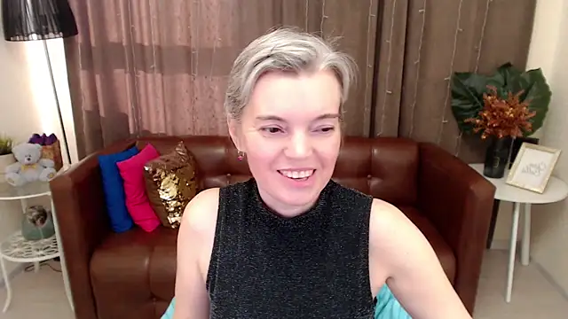 Cutie Erikaa1 online show from 23, 2, 2025