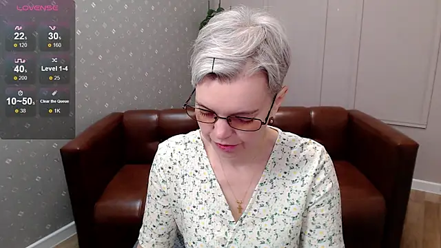 Cutie Erikaa1 online show from 2, 4, 2026