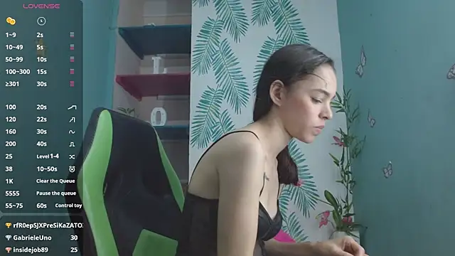 Mia-kalinfa online show from 9, 12, 2024