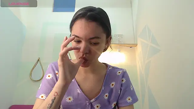 Mia-kalinfa online show from 31, 1, 2025