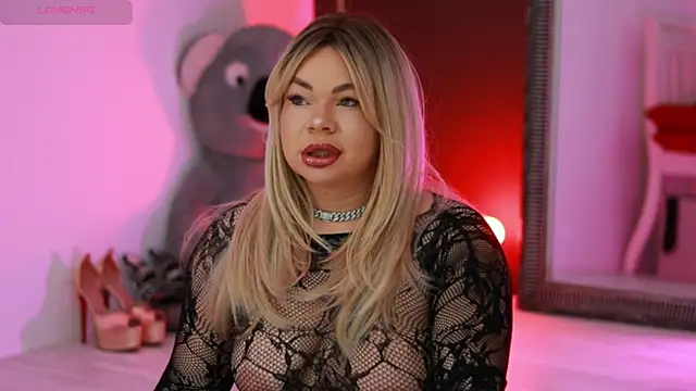 MissLilaa online show from 22, 3, 2025