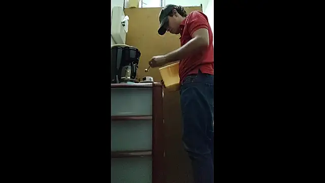 luisfer 306 online show from 15, 1, 2025