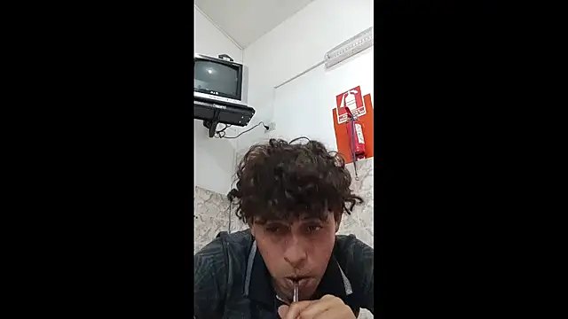 luisfer 306 online show from 27, 2, 2025