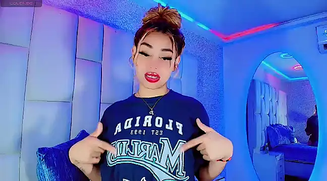 Hallyhott online show from 10, 3, 2025