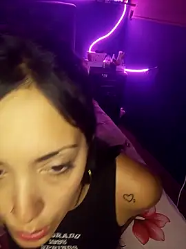 shishiii 11 online show from 4, 3, 2025