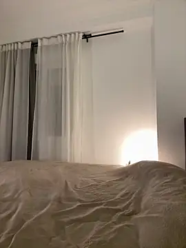 IamCrystal2 online show from 25, 11, 2025