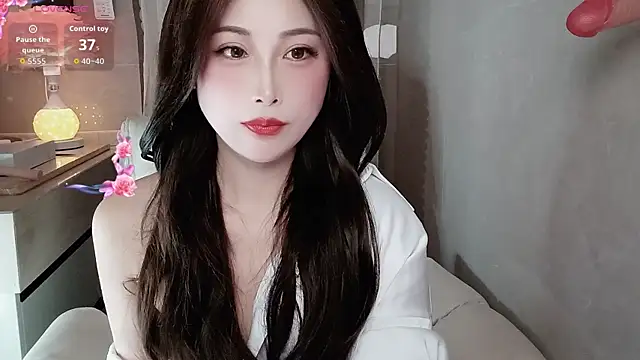 Blossom-666 online show from 7, 2, 2026