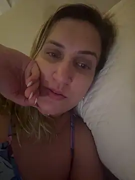 Snapshot of Bia_sexynovaes chatting on 2, 3, 2026 Bia sexynovaes online show from 2, 3, 2026