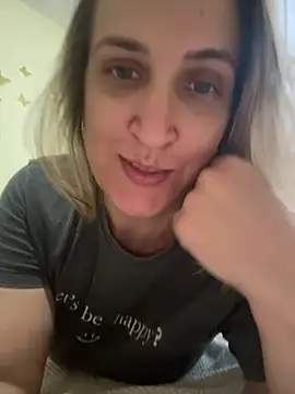 Snapshot of Bia_sexynovaes chatting on 6, 6, 2026 Bia sexynovaes online show from 6, 6, 2026