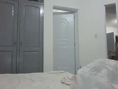 Snapshot of adele-33 chatting on 10, 10, 2025 adele-33 online show from 10, 10, 2025