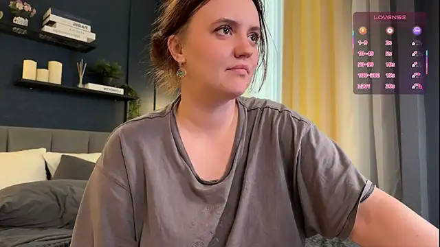 Lella Ryann  online show from 6, 4, 2026