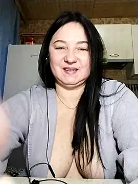 Holly-69 online show from 16, 2, 2025