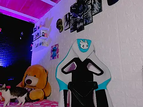 missycanoo online show from 26, 9, 2025