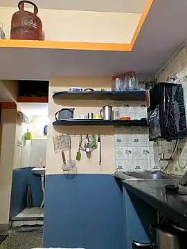 KissesBoyAD online show from 12, 12, 2024