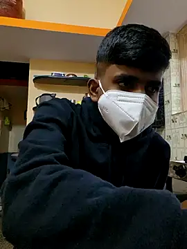 KissesBoyAD online show from 12, 12, 2024