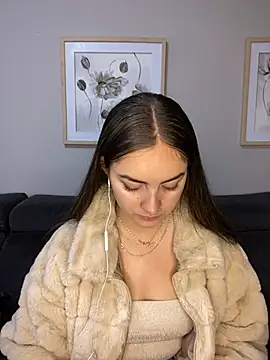 imlindapink online show from 11, 2, 2025