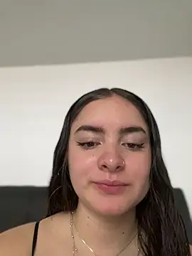 imlindapink online show from 18, 2, 2025