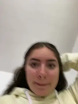 imlindapink online show from 23, 2, 2025