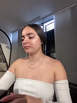 imlindapink online show from 17, 3, 2025