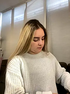 imlindapink online show from 3, 10, 2025