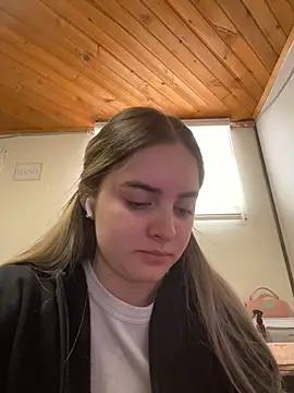 imlindapink online show from 4, 7, 2026