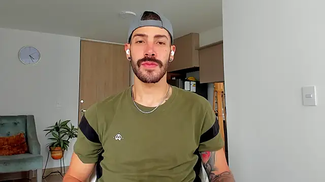 Guyinthemountain online show from 8, 1, 2025