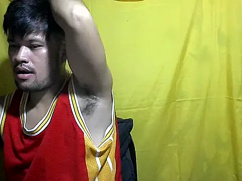 Snapshot of HairyHottestpinoyHandsome chatting on 21, 5, 2026 HairyHottestpinoyHandsome online show from 21, 5, 2026