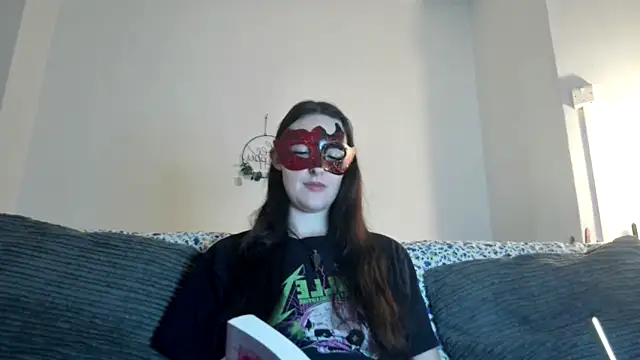 Snapshot of LexiSnowUK chatting on 15, 12, 2025 LexiSnowUK online show from 15, 12, 2025