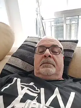 Satiro Sevilla online show from 7, 11, 2025