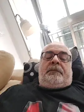 Satiro Sevilla online show from 4, 12, 2025