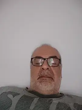 Satiro Sevilla online show from 2, 4, 2026