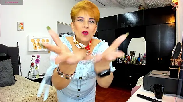Snapshot of Angelina_Stone_65 chatting on 5, 7, 2026 Angelina Stone 65 online show from 5, 7, 2026