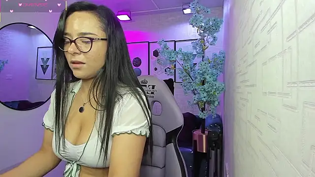 Tiara rr online show from 10, 1, 2026